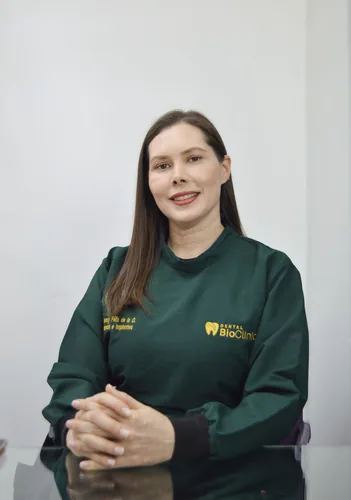 Dra. Nancy Félix de la O, Periodoncia e Implantes en Dental BioClinic Culiacán